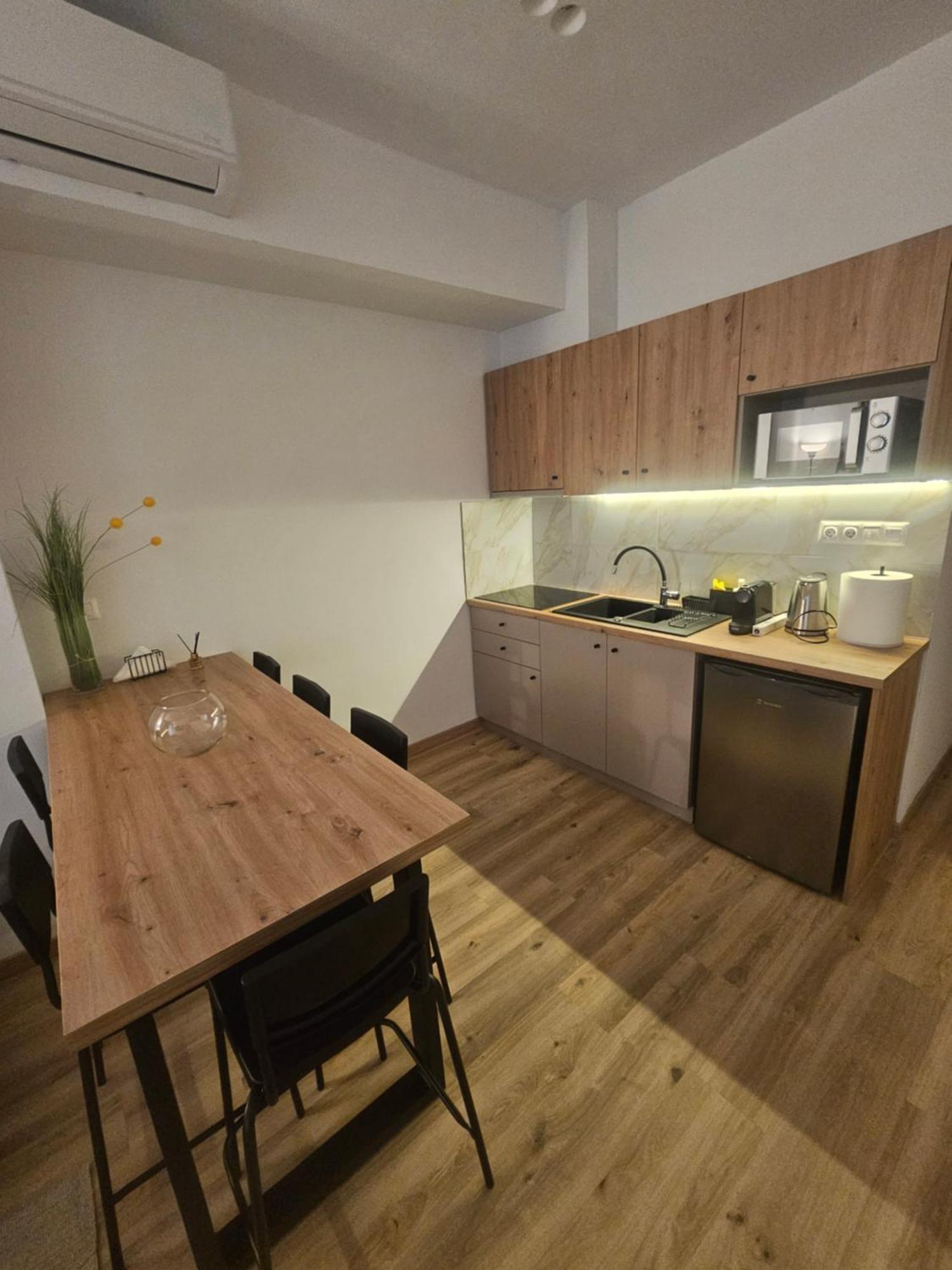 Sun Marco Apartments In Athens Exterior photo